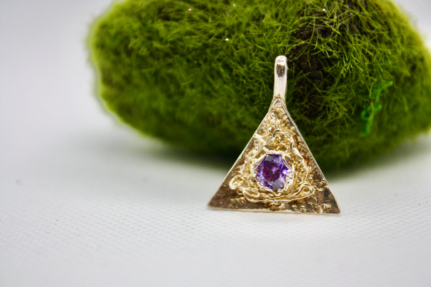 Handmade Fine Silver Pendant "Triangle" kraftymother.com