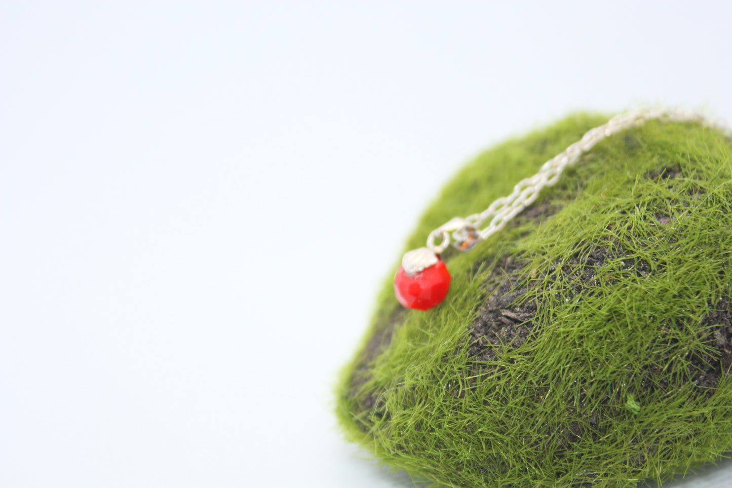 red minimalist charm sterling silver necklace kraftymother.com