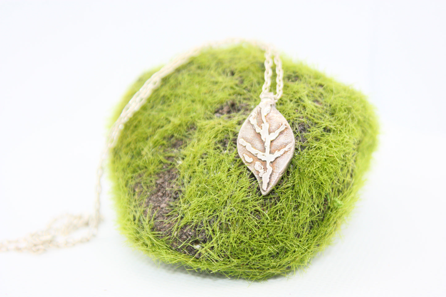 Handmade Fine Silver Pendant "The Leaf" kraftymother.com