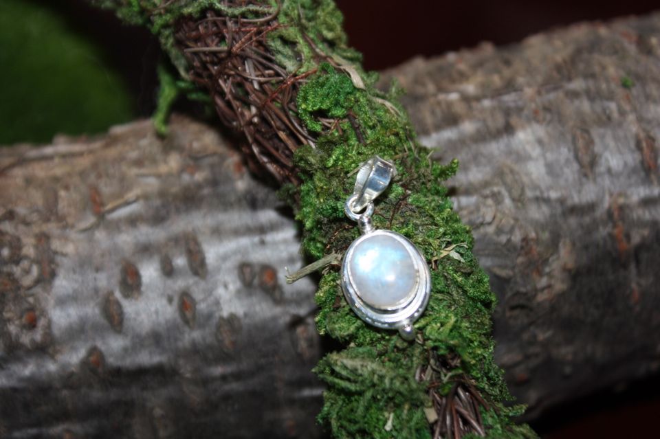 Krafty Mother Moonstone Sterling Silver Pendent.
