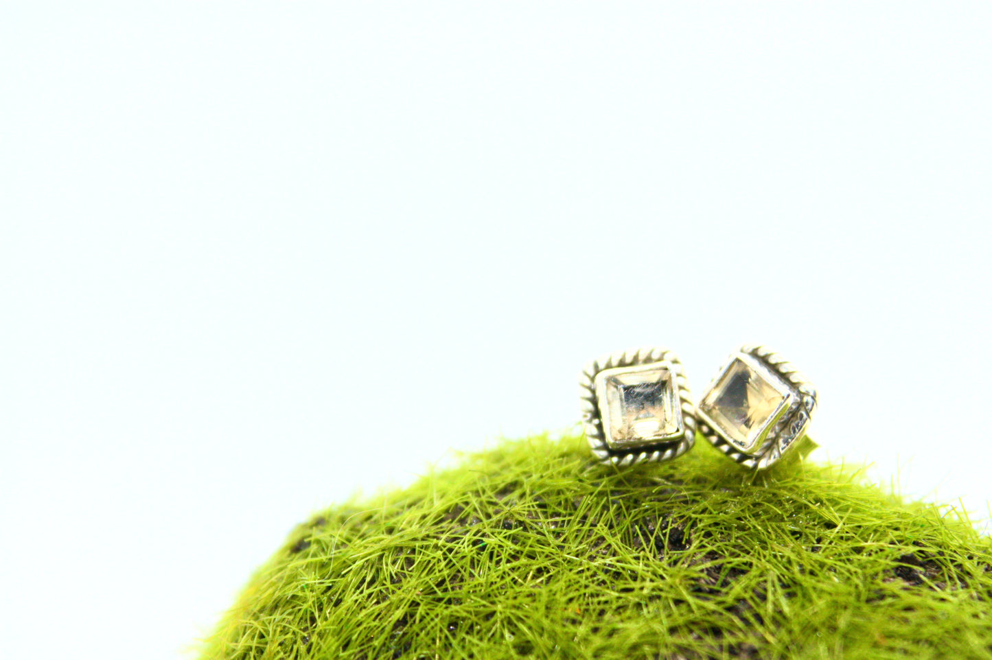 Citrine Sterling Silver Earrings with Swirl Design. kraftymother.com
