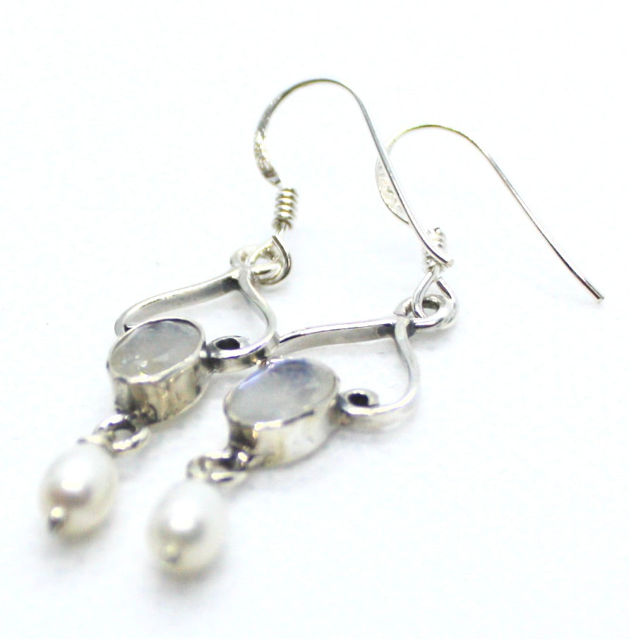 Moonstone and Pearl bead Sterling Silver Earrings. kraftymother.com