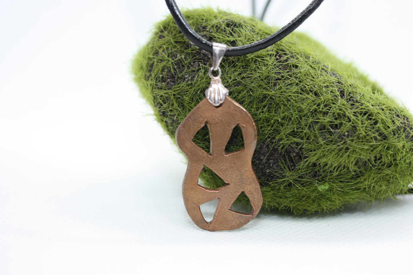 Nature-Inspired Copper Artisan Pendant Necklace Handmade