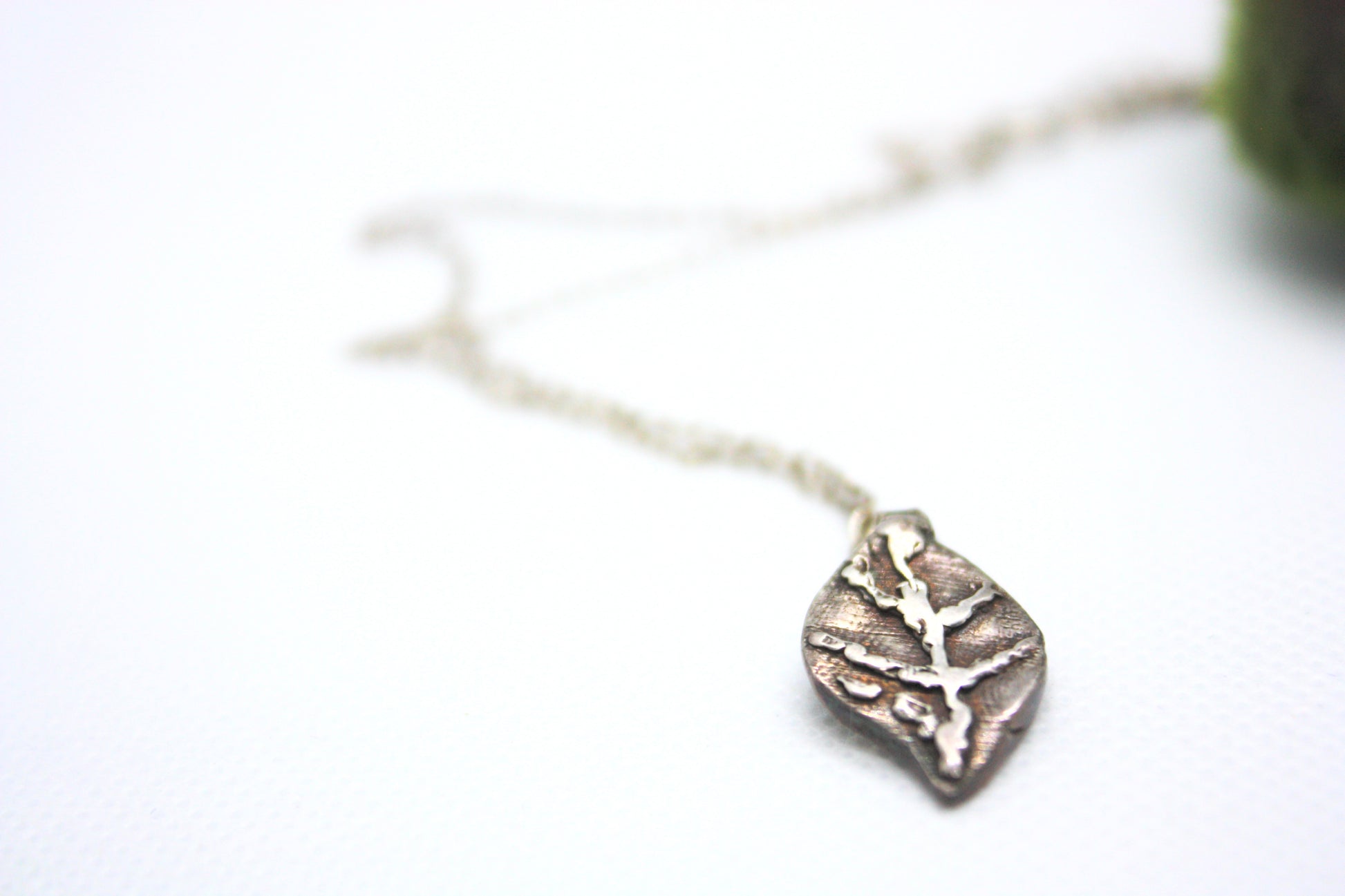 Handmade Fine Silver Pendant "The Leaf" kraftymother.com